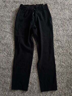 Lululemon Women’s 7/8 On the Fly Black Size 6 Pants